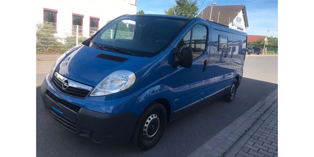 Opel Vivaro 225.100 km 8.900 &euro; Babenhausen 64832