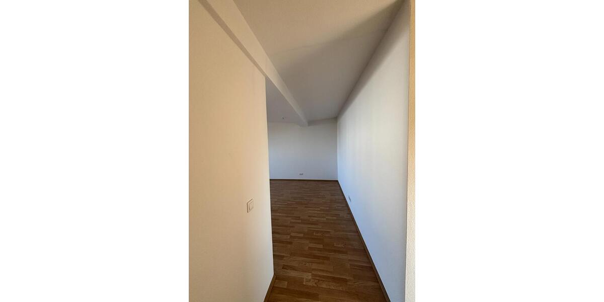 Etagenwohnung Hanau - 3 Zimmer, 100 m&sup2;, 345.000&euro; | Angebot:25404945