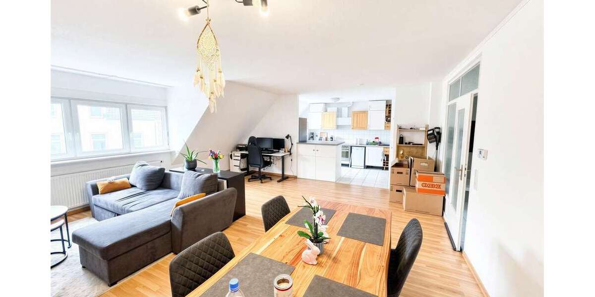 Etagenwohnung Hanau Lamboy - 2 Zimmer, 84 m&sup2;, 750&euro; | Angebot:27334310