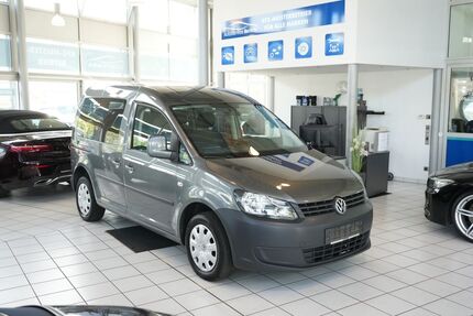 VW Caddy 216.099 km 7.900 &euro; Obertshausen 63179