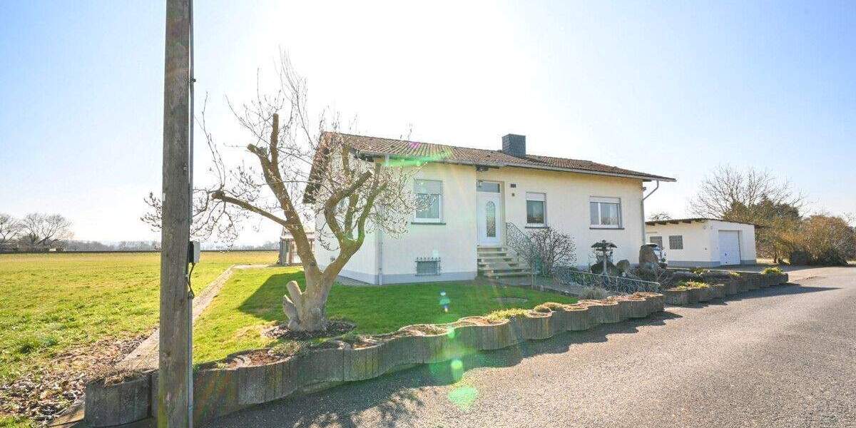 Einfamilienhaus Babenhausen Sickenhofen - 6 Zimmer, 252 m&sup2;, 1.250.000&euro; | Angebot:25693355