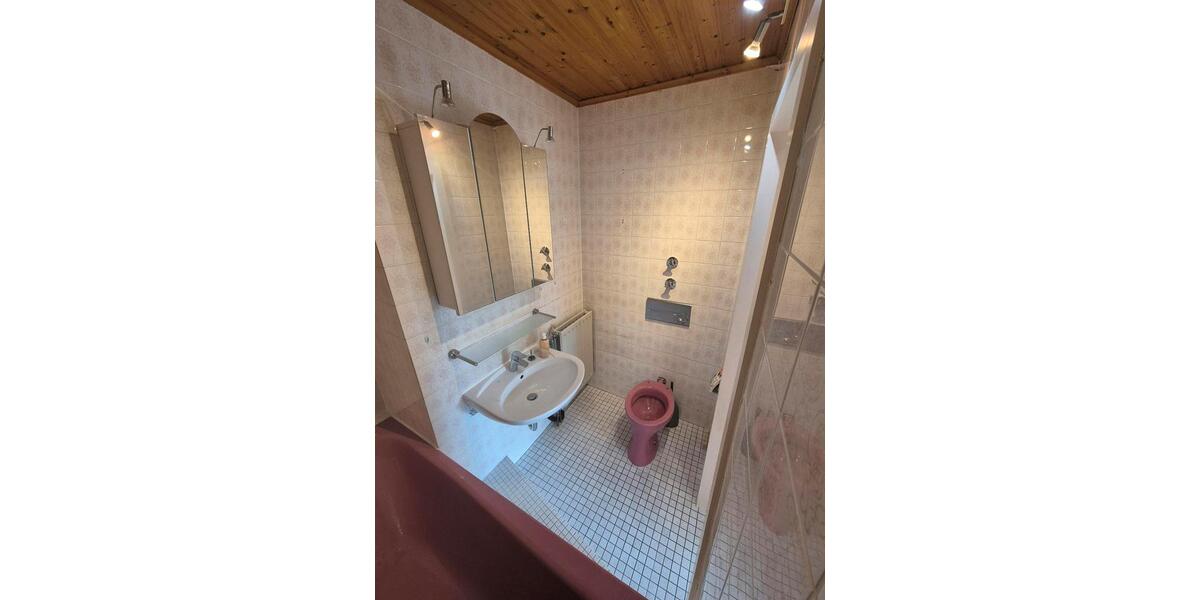 Etagenwohnung Gründau - 1 Zimmer, 33 m&sup2;, 590&euro; | Angebot:26313687