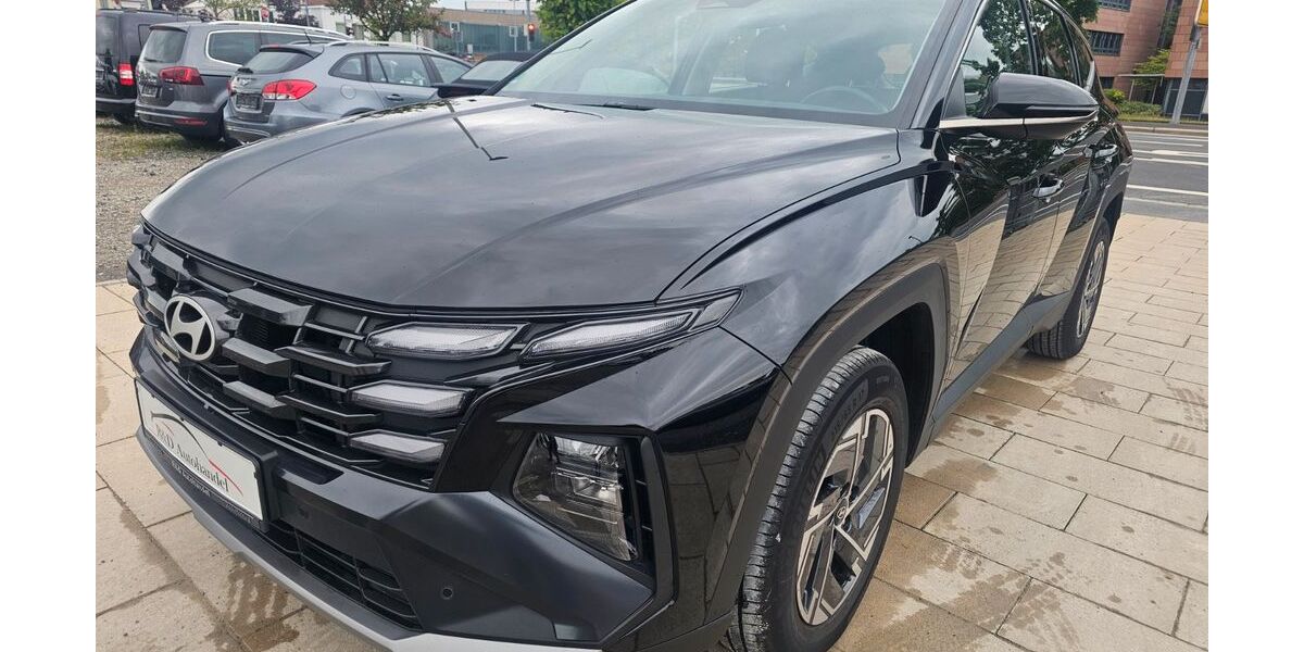 Hyundai TUCSON 19.000 km 28.950 &euro; Aschaffenburg 63741