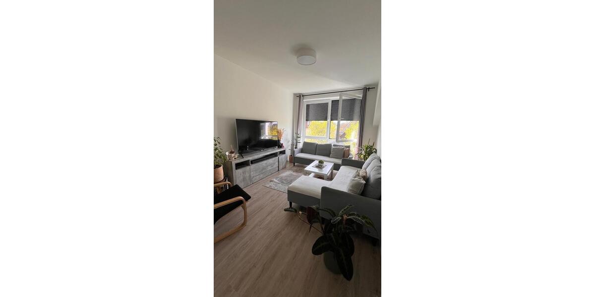 Dachgeschoßwohnung Aschaffenburg Damm - 2 Zimmer, 60 m&sup2;, 800&euro; | Angebot:26305554