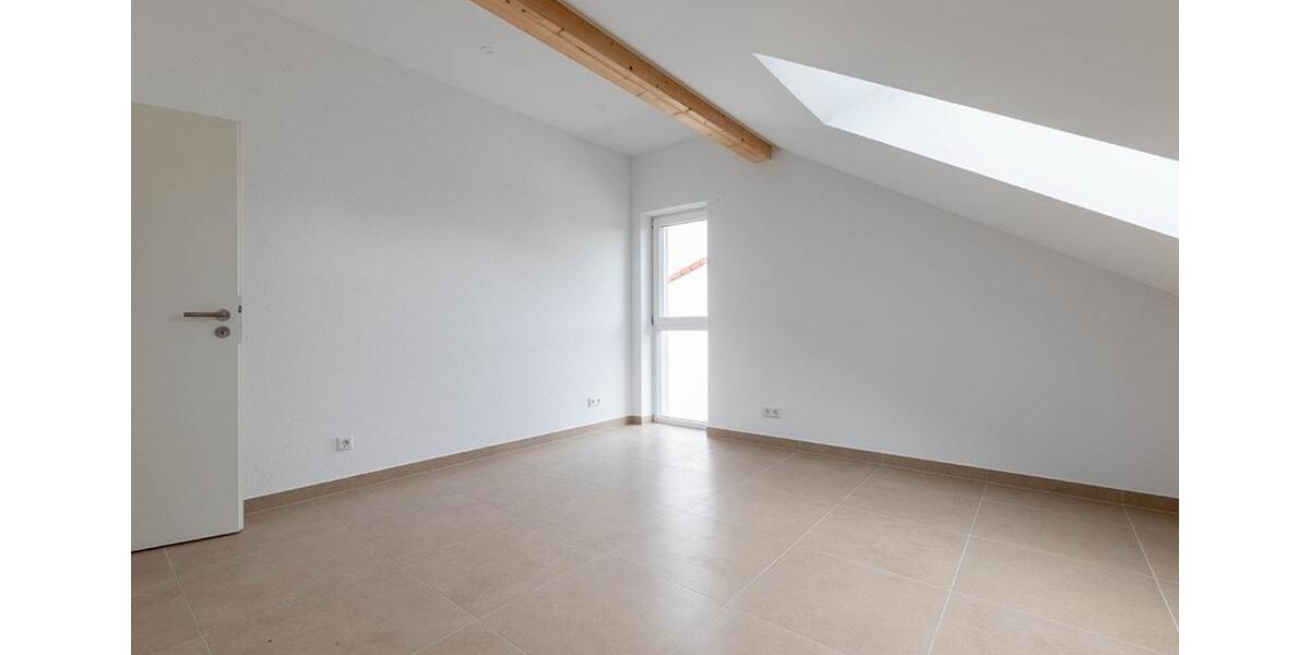 Dachgeschoßwohnung Groß-Umstadt Umstadt - 4 Zimmer, 87 m&sup2;, 1.140&euro; | Angebot:26677535