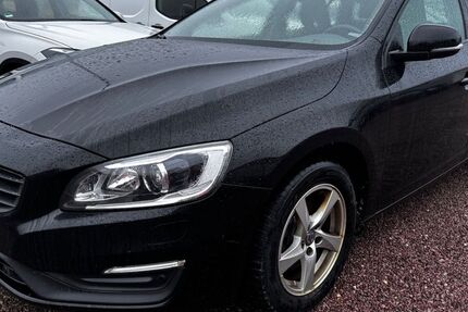 Volvo V60 168.374 km 11.350 &euro; Hösbach 63768