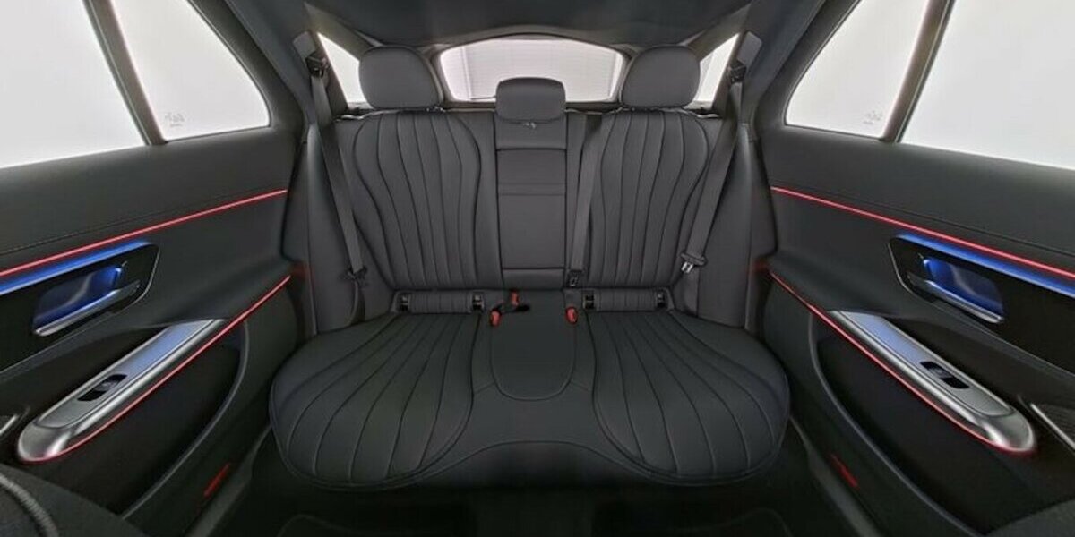 Mercedes-Benz E 300 T e AMG PREMIUM+ AIRMATIC-SUPERSCREEN-4D! 4.940 km 58.789 &euro; Groß-Umstadt 64823