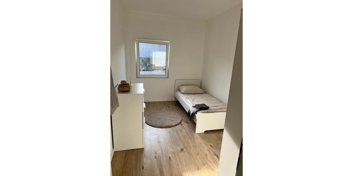 Etagenwohnung Hanau - 6 Zimmer, 100 m&sup2;, 4.500&euro; | Angebot:26025557
