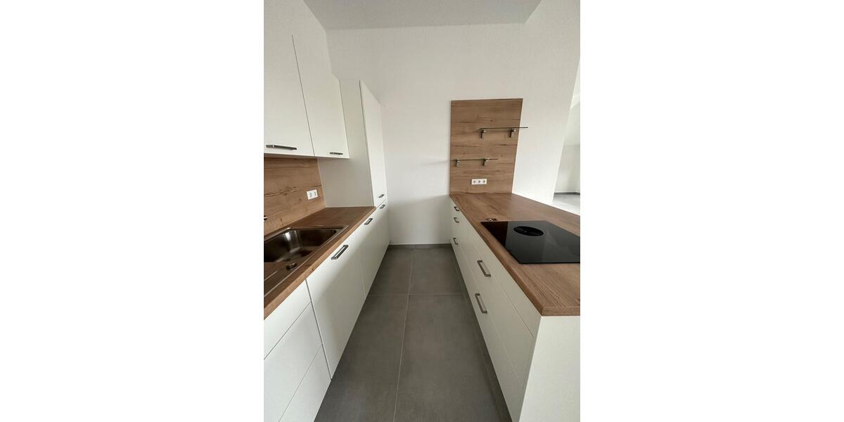 Dachgeschoßwohnung Erlenbach am Main - 5 Zimmer, 139 m&sup2;, 1.900&euro; | Angebot:26424663
