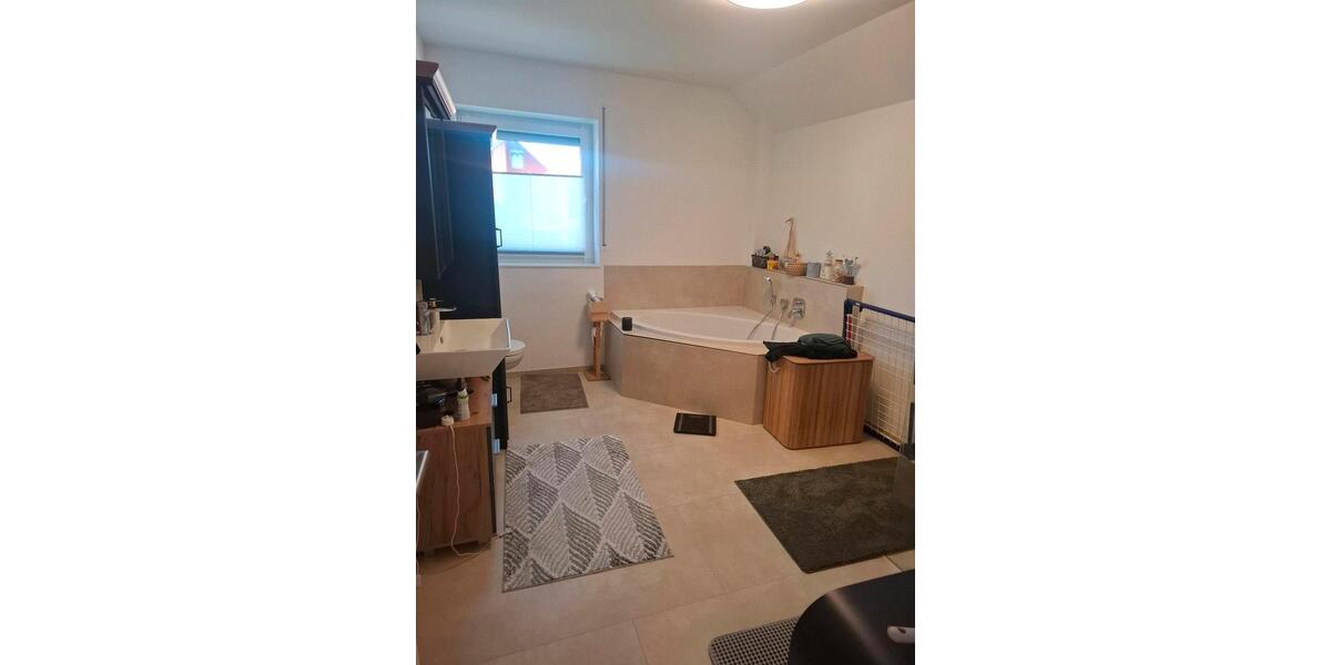 Etagenwohnung Heimbuchenthal - 1 Zimmer, 106 m&sup2;, 950&euro; | Angebot:25948043