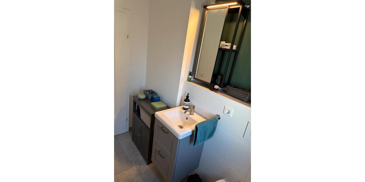 Etagenwohnung Kleinwallstadt - 3 Zimmer, 130 m&sup2;, 1.390&euro; | Angebot:25368790