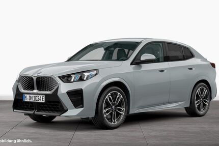 BMW iX2 5.400 km 51.390 &euro; Alzenau 63755