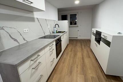 Wohnung Ronneburg - 3 Zimmer, 120 m&sup2;, 1.550&euro; | Angebot:25987638