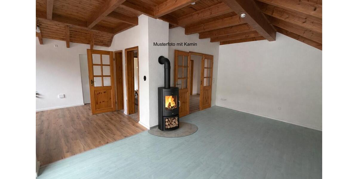 Dachgeschoßwohnung Collenberg - 3 Zimmer, 92 m&sup2;, 800&euro; | Angebot:24878751