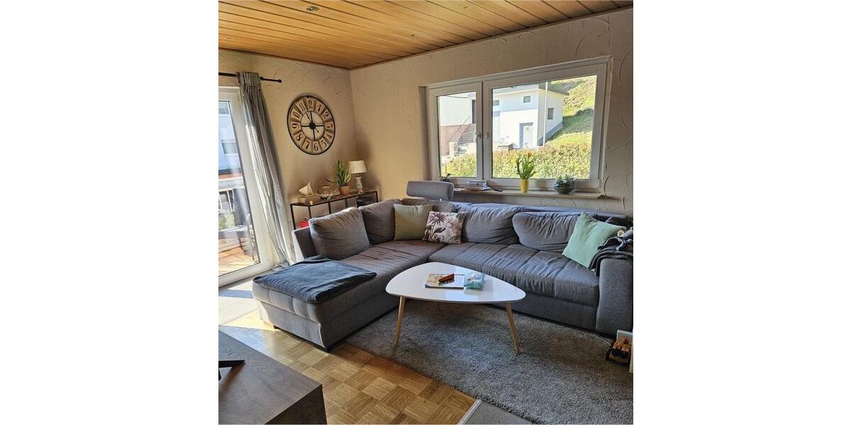 Etagenwohnung Laudenbach - 3 Zimmer, 120 m&sup2;, 1.200&euro; | Angebot:25860476