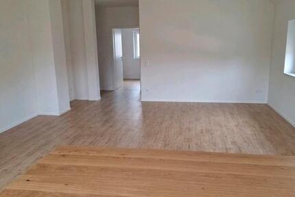 Wohnung Heimbuchenthal - 3 Zimmer, 106 m&sup2;, 950&euro; | Angebot:26278940
