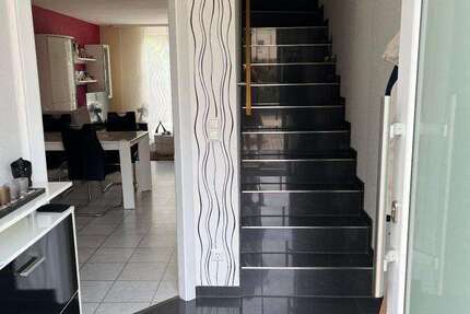 Haus Hanau Lamboy - 3 Zimmer, 81 m&sup2;, 365.000&euro; | Angebot:27309304