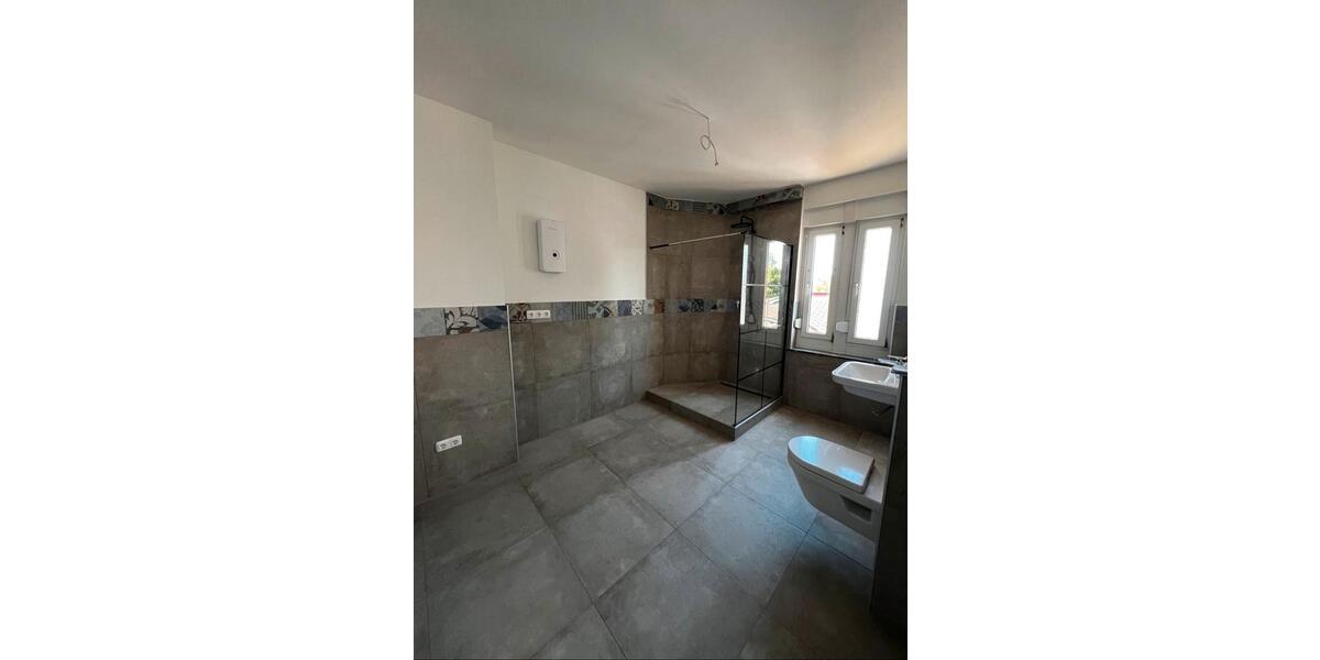 Einfamilienhaus Münster (Hessen) - 9 Zimmer, 195 m&sup2;, 2.175&euro; | Angebot:26591385