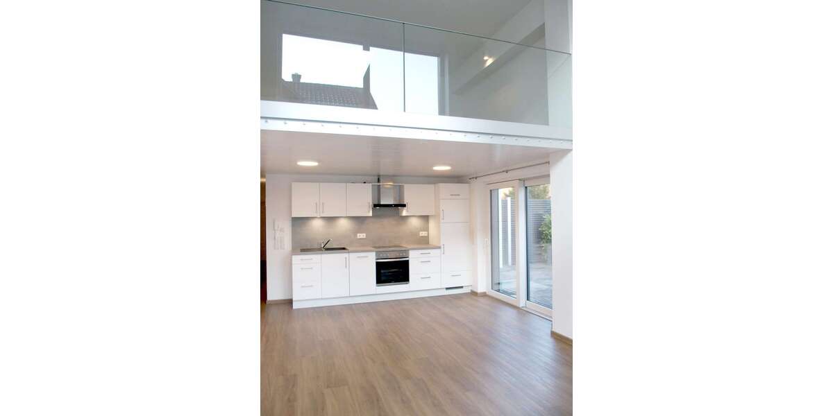 Etagenwohnung Aschaffenburg Damm - 2 Zimmer, 105 m&sup2;, 1.370&euro; | Angebot:24785053