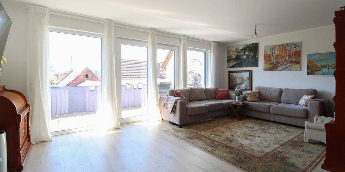 Etagenwohnung Goldbach - 4 Zimmer, 112 m&sup2;, 465.000&euro; | Angebot:26689244