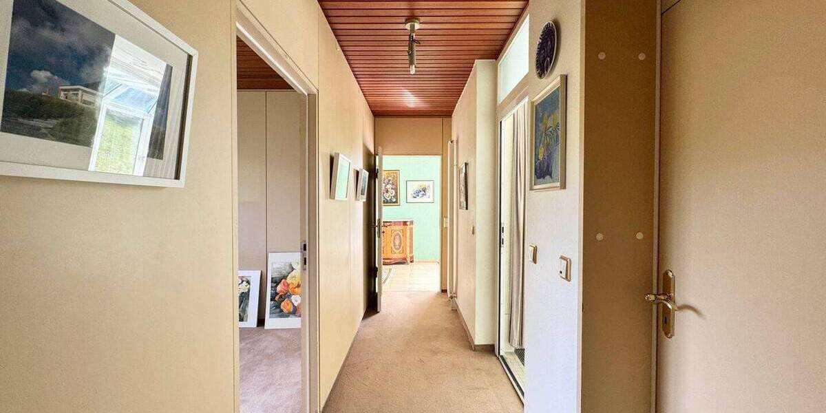 Einfamilienhaus Bessenbach Oberbessenbach - 8 Zimmer, 411 m&sup2;, 990.000&euro; | Angebot:25800487