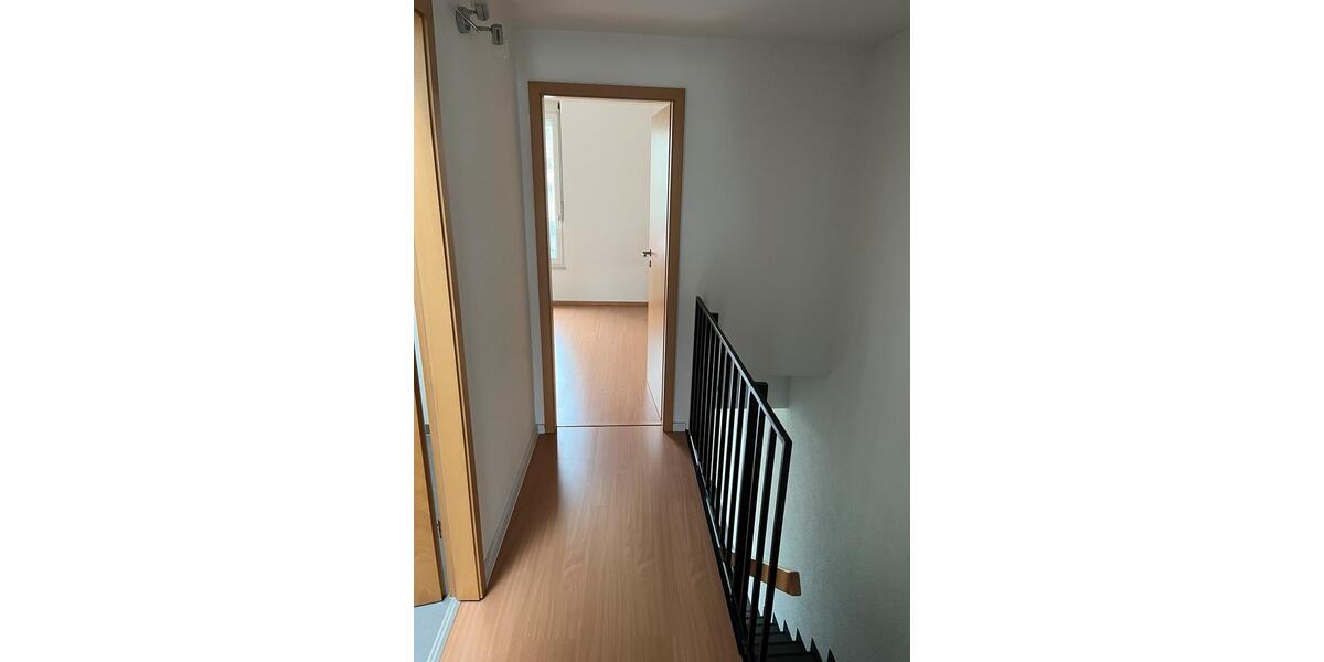 Reihenhaus Hanau Lamboy - 3 Zimmer, 81 m&sup2;, 360.000&euro; | Angebot:25364756