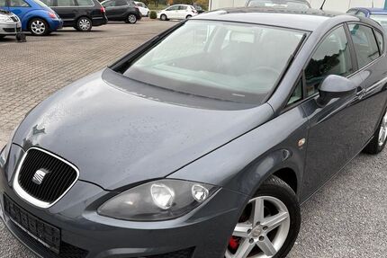 Seat Leon 177.800 km 2.299 &euro; Freudenberg 97896