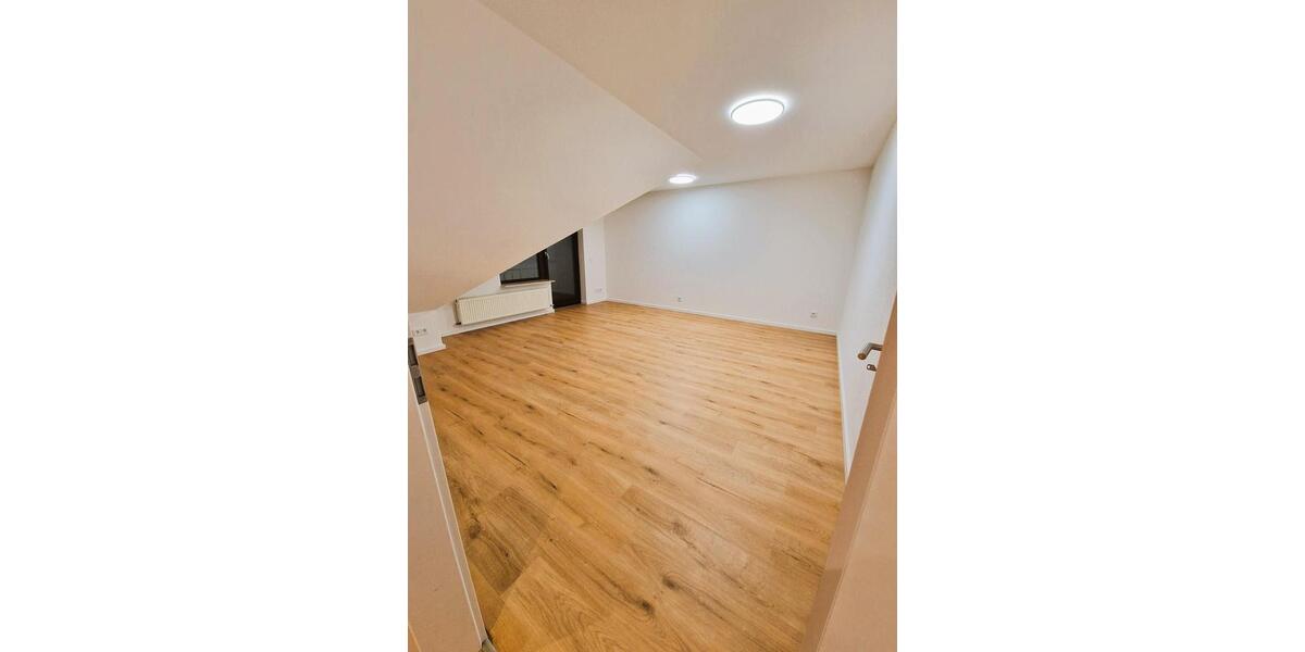 Dachgeschoßwohnung Münster (Hessen) - 2 Zimmer, 64 m&sup2;, 892&euro; | Angebot:26631053
