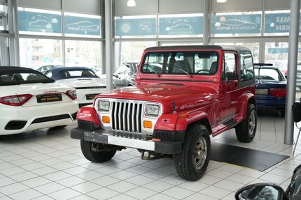 Jeep Wrangler 176.379 km 7.900 &euro; Obertshausen 63179