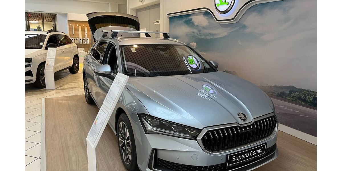 Skoda Superb 6.000 km 41.745 &euro; Bad König / Zell 64732