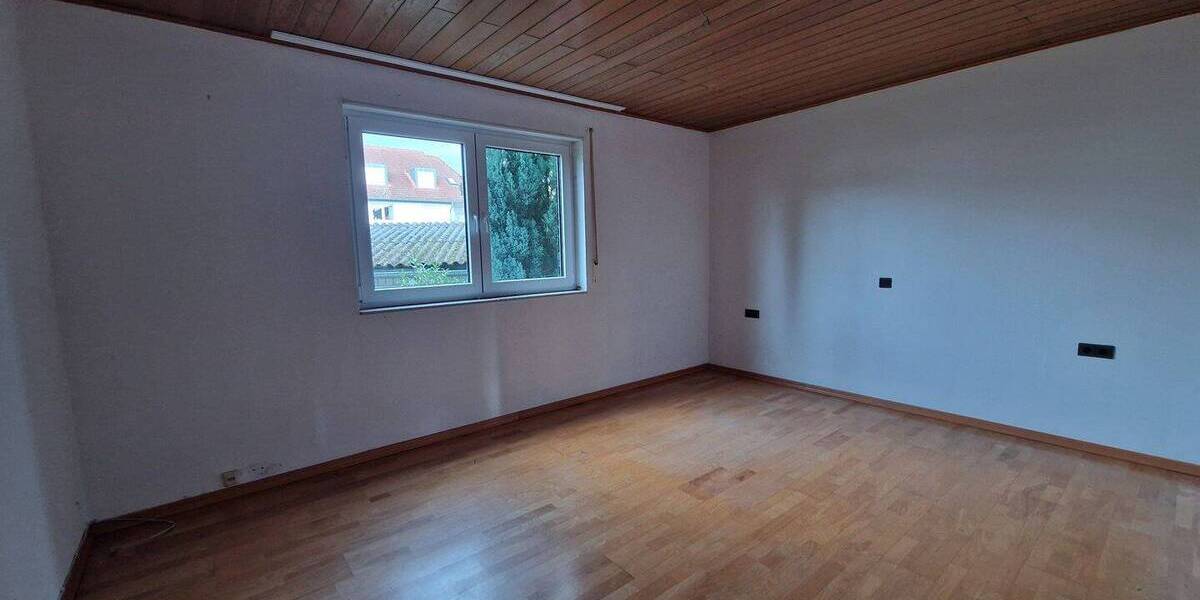 Mehrfamilienhaus, Wohnhaus Großkrotzenburg - 8 Zimmer, 288 m&sup2;, 699.000&euro; | Angebot:26092205