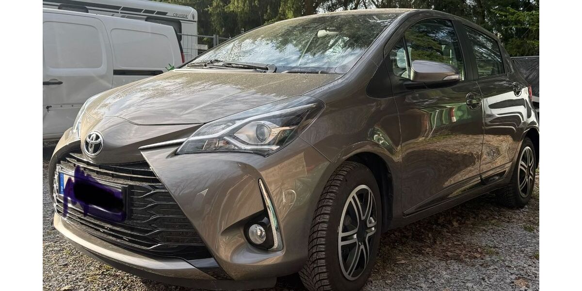 Toyota Yaris 115.500 km 9.099 &euro; Bessenbach 63856
