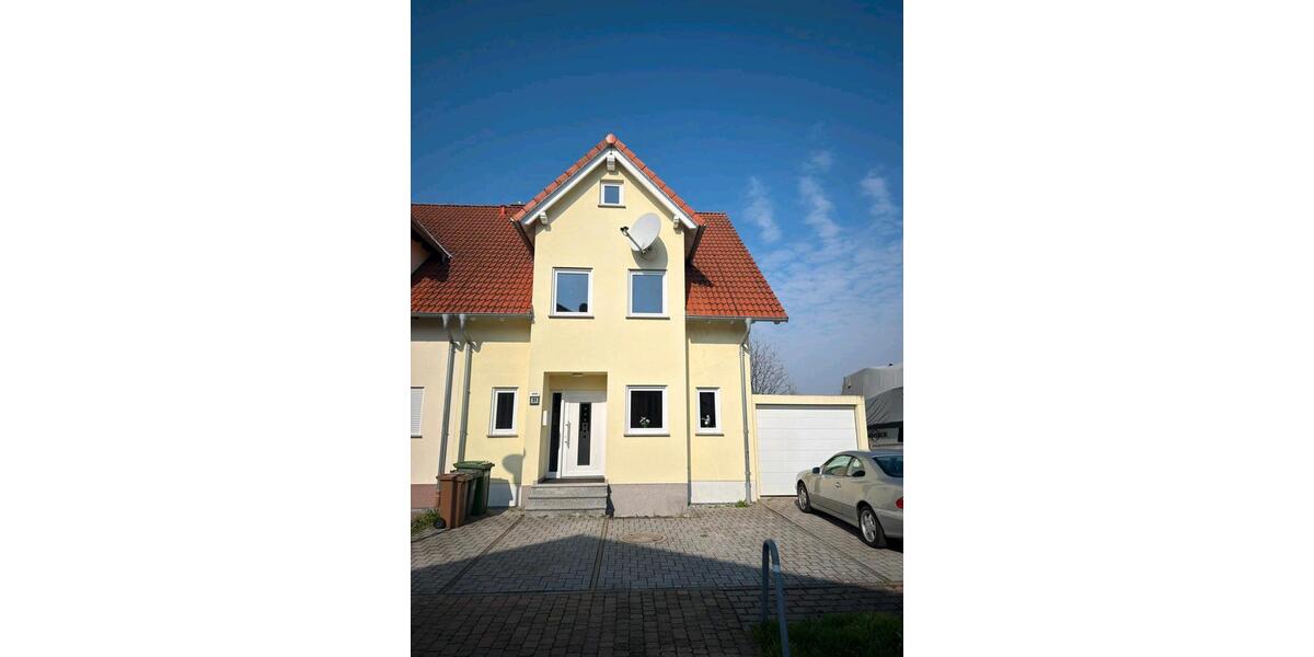 Doppelhaushälfte Großkrotzenburg - 6 Zimmer, 200 m&sup2;, 1.800&euro; | Angebot:26339630