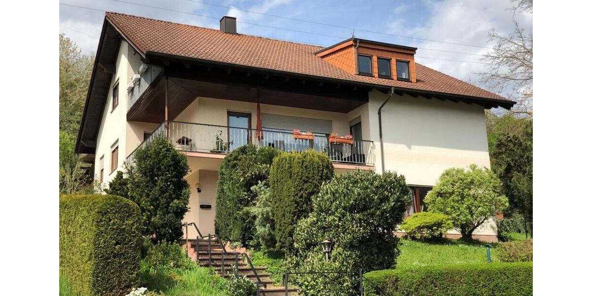 Dachgeschoßwohnung Collenberg - 3 Zimmer, 92 m&sup2;, 800&euro; | Angebot:24878751