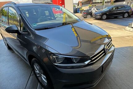 VW Touran 143.400 km 15.490 &euro; Schaafheim 64850