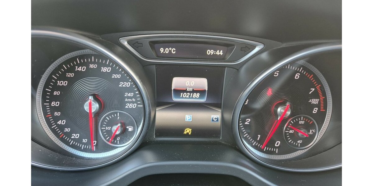 Mercedes-Benz CLA 200 Shooting Brake AMG Line Panoramadach, Rück 102.333 km 17.290 &euro; Rodgau 63110