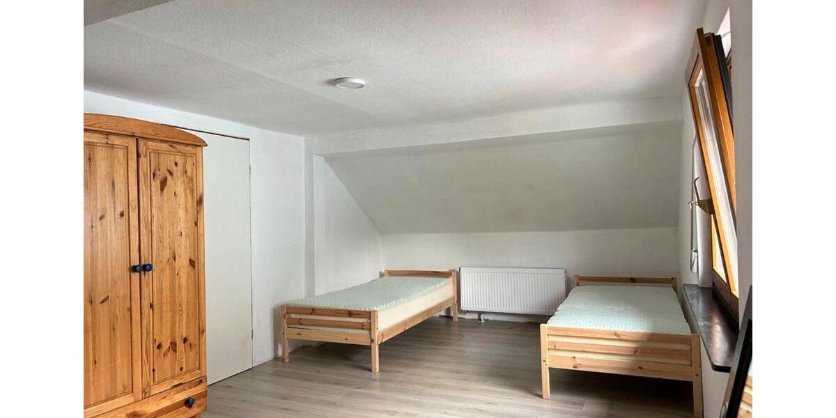 Dachgeschoßwohnung Langenselbold - 3 Zimmer, 72 m&sup2;, 780&euro; | Angebot:25922276