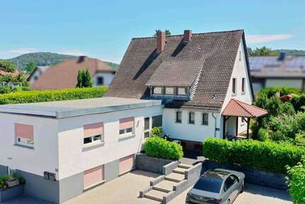 Haus Hasselroth / Niedermittlau Niedermittlau - 10 Zimmer, 255 m&sup2;, 675.000&euro; | Angebot:24815711