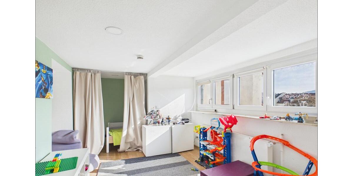 Etagenwohnung Aschaffenburg Österreicher Kolonie - 4 Zimmer, 140 m&sup2;, 1.820&euro; | Angebot:25440810