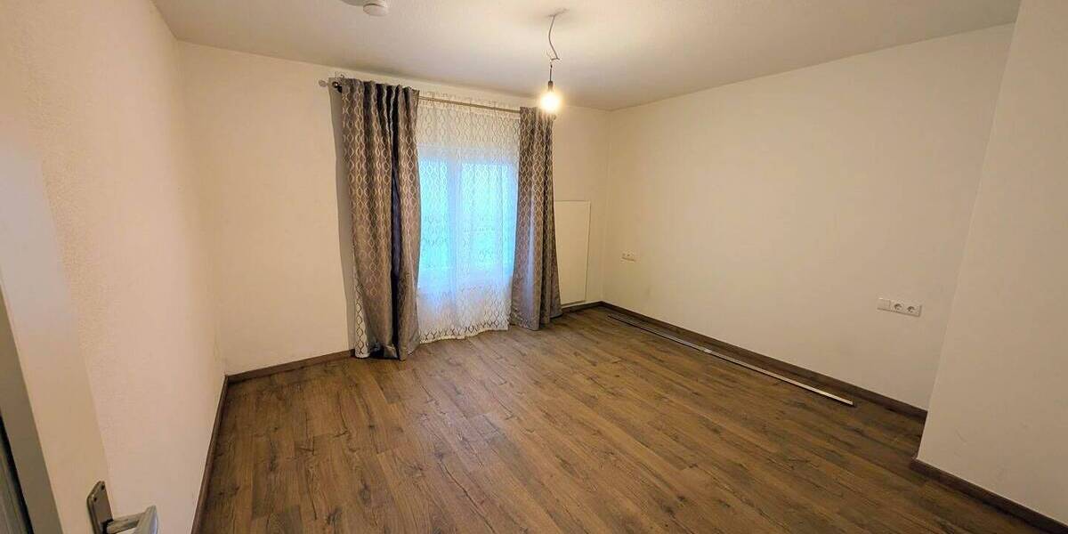 Doppelhaushälfte Freudenberg - 3 Zimmer, 98 m&sup2;, 125.000&euro; | Angebot:25735762