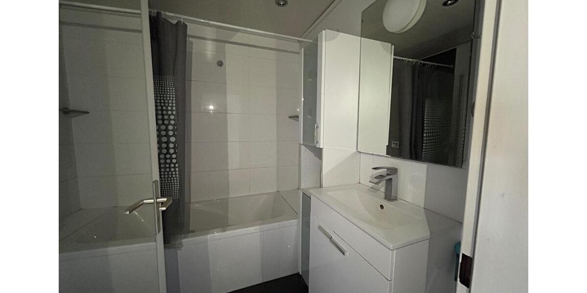 Etagenwohnung Aschaffenburg Damm - 1 Zimmer, 37 m&sup2;, 600&euro; | Angebot:25804383