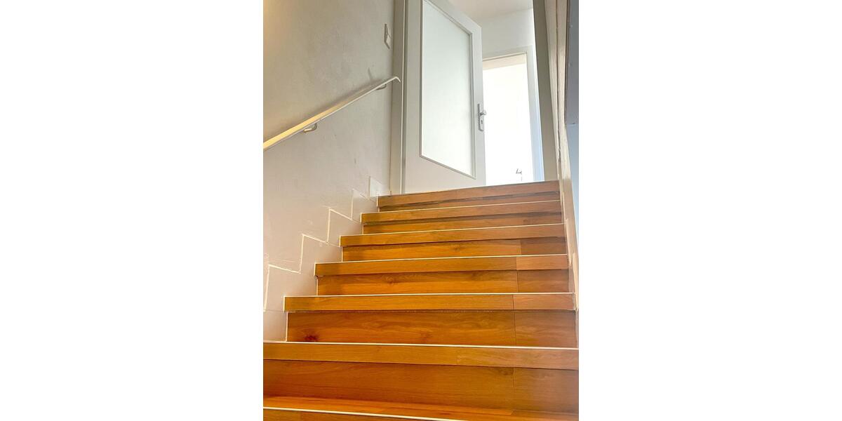 Dachgeschoßwohnung Freigericht - 2 Zimmer, 74 m&sup2;, 900&euro; | Angebot:26001609