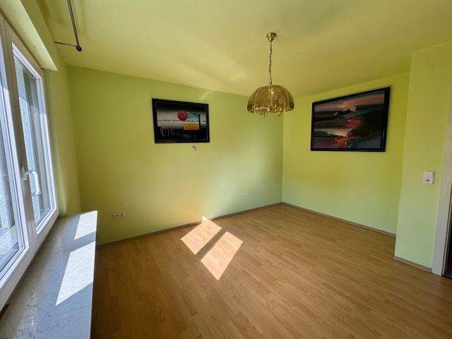 Mehrfamilienhaus, Wohnhaus Schaafheim - 9 Zimmer, 196 m&sup2;, 574.000&euro; | Angebot:25698123