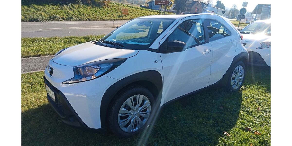 Toyota Aygo (X) 5.809 km 15.490 &euro; Brensbach 64395