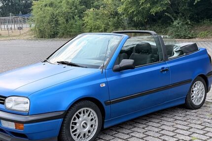 VW Golf 90.990 km 4.990 &euro; Hanau 63457