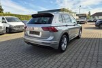 VW Tiguan Highline R-Line DSG, Navigation, LED-Schein 61.222 km 22.790 &euro; Rodgau 63110