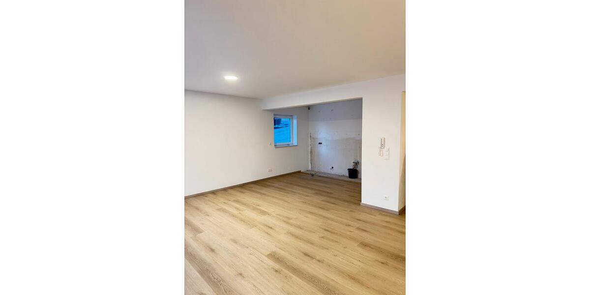 Etagenwohnung Gelnhausen - 2 Zimmer, 90 m&sup2;, 1.250&euro; | Angebot:24627252