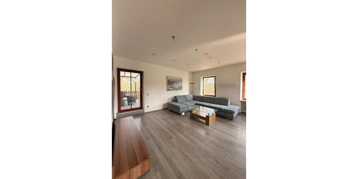 Etagenwohnung Hösbach - 4 Zimmer, 135 m&sup2;, 330.000&euro; | Angebot:25793998