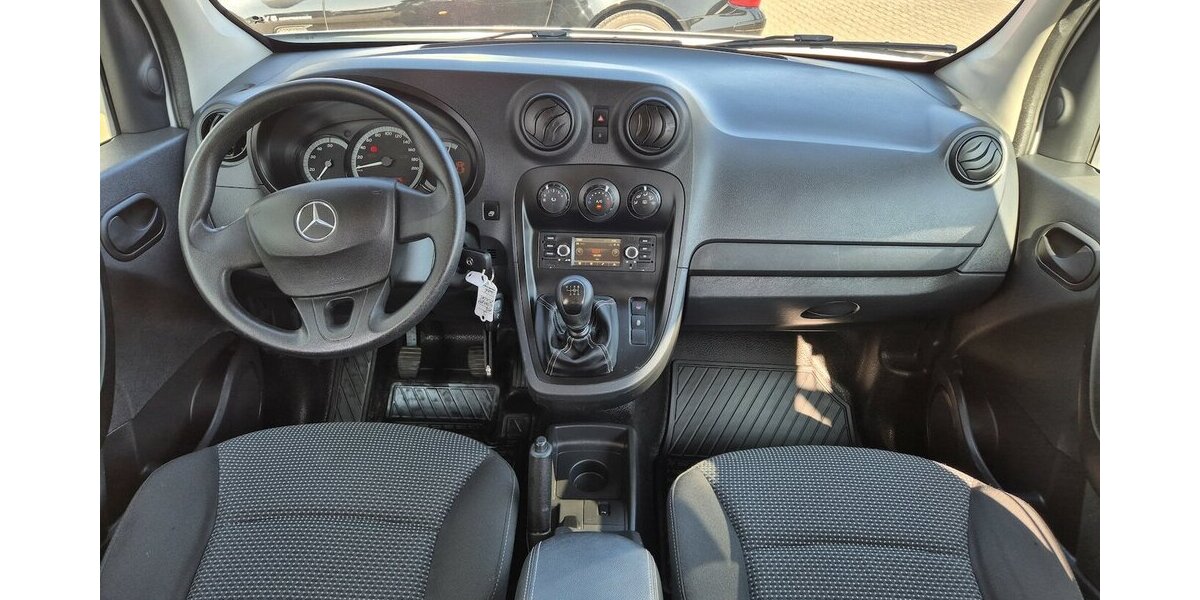 BMW X1 xDrive 18 d Panoramadach, LED, Navigation 111.735 km 18.490 &euro; Rodgau 63110