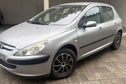 Peugeot 307 216.000 km 999 &euro; Aschaffenburg 63739